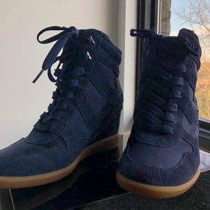 Sam Edelman Navy Wedges